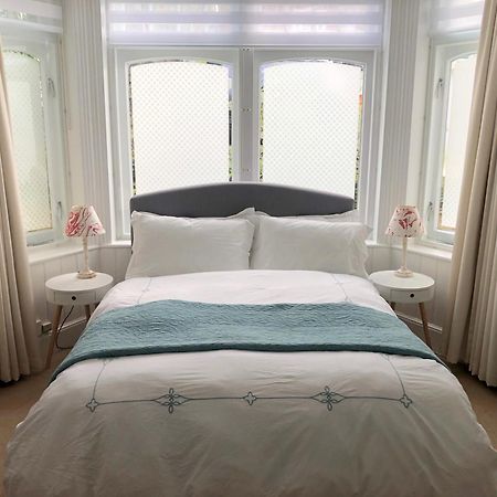 Spacious Comfortable Flat With Free Parking In East Finchley, Muswell Hill & Close To Alexandra Palace London Bagian luar foto