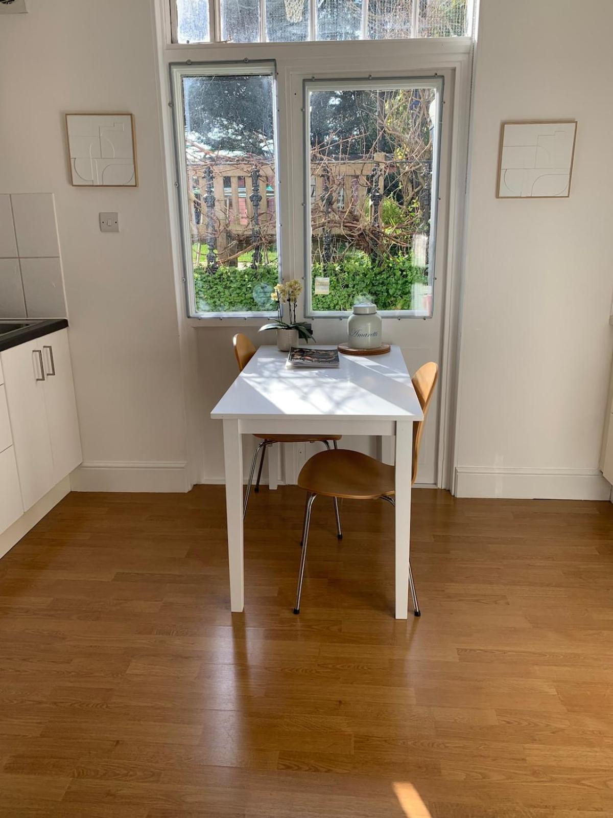 Spacious Comfortable Flat With Free Parking In East Finchley, Muswell Hill & Close To Alexandra Palace London Bagian luar foto